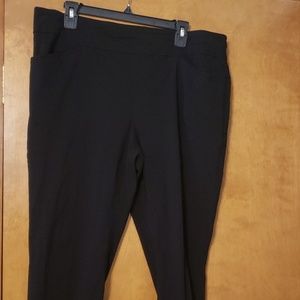 Chicos Black so slimming pants